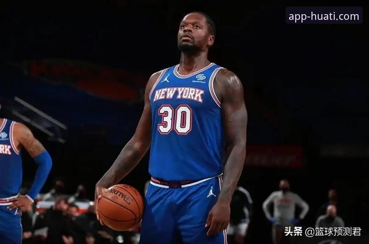 华体官网APP官方下载 一场比赛看懂NBA赛场实用技巧——火箭大胜尼克斯的战术拆解指南